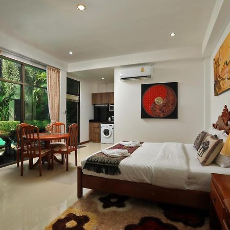 Palm Oasis Διαμέρισμα Nai Harn Εξωτερικό φωτογραφία