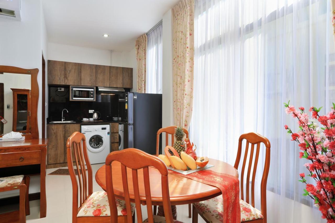 Palm Oasis Διαμέρισμα Nai Harn Εξωτερικό φωτογραφία