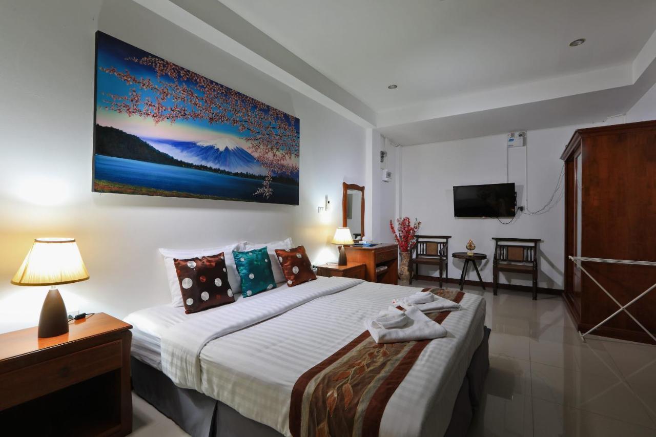 Palm Oasis Διαμέρισμα Nai Harn Εξωτερικό φωτογραφία